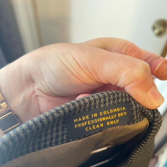 Oscar de la Renta Vintage 100% wool Black Houndstooth 40R Sport Jacket - Picture 6 of 6